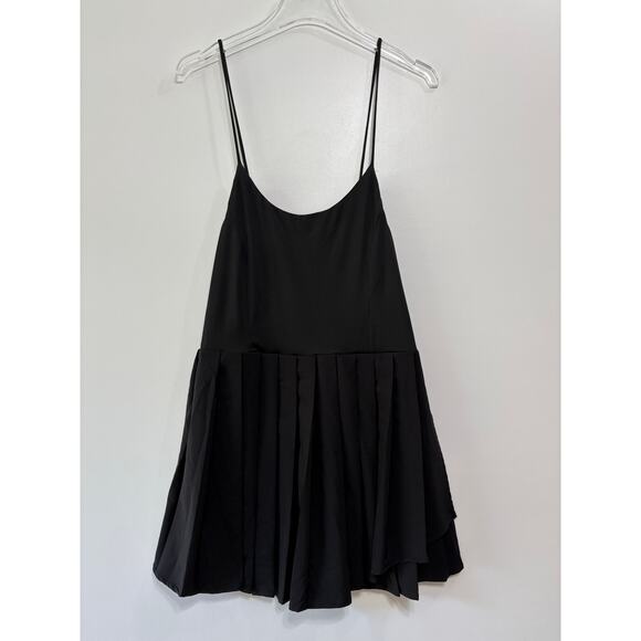 New In Pleated Cami Dress in Black Size Medium - Picture 2 of 9